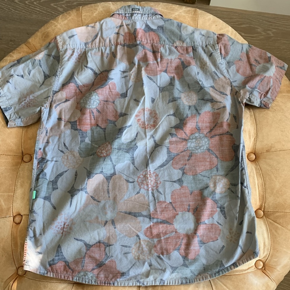 Vissla Short Sleeve Men's Button Down Shirt Size Large, Fits like a medium - Picture 7 of 12
